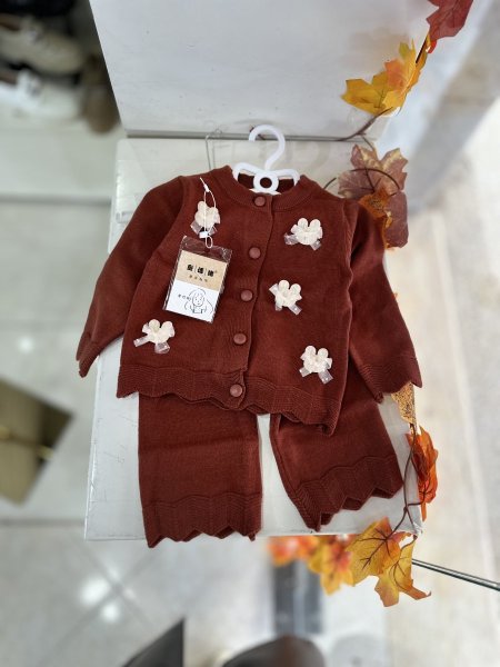 طقم صوف بيبي