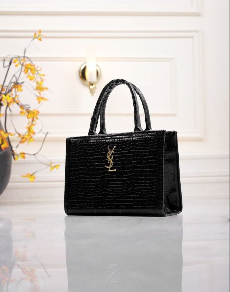 شنطة سان لوران