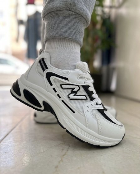 ابيض مع اسود