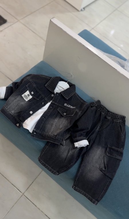 طقم ولادي ثلاث قطع