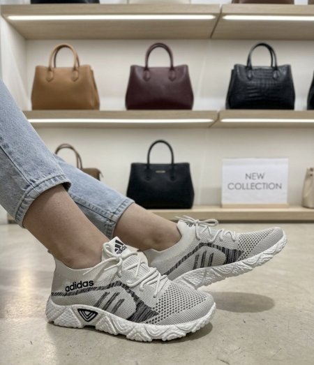 بوت اديداس