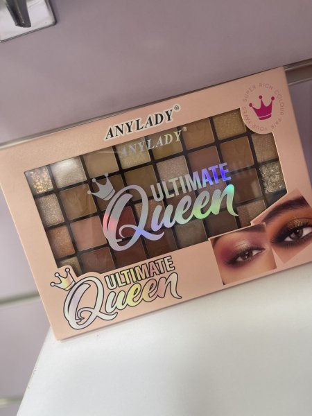 باليت ultimate queen