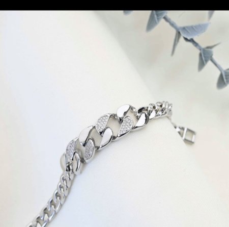 سوارة جنزير خفيف فضي