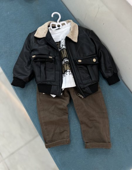 طقم ولادي ثلاث قطع